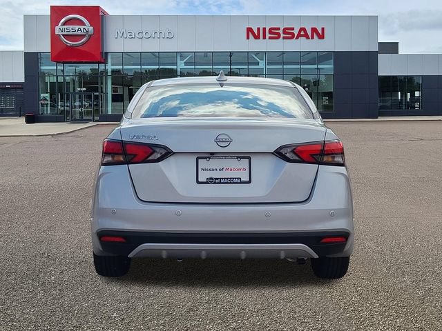 New 2025 Nissan Versa SV w/ Trunk Package FWD image 6