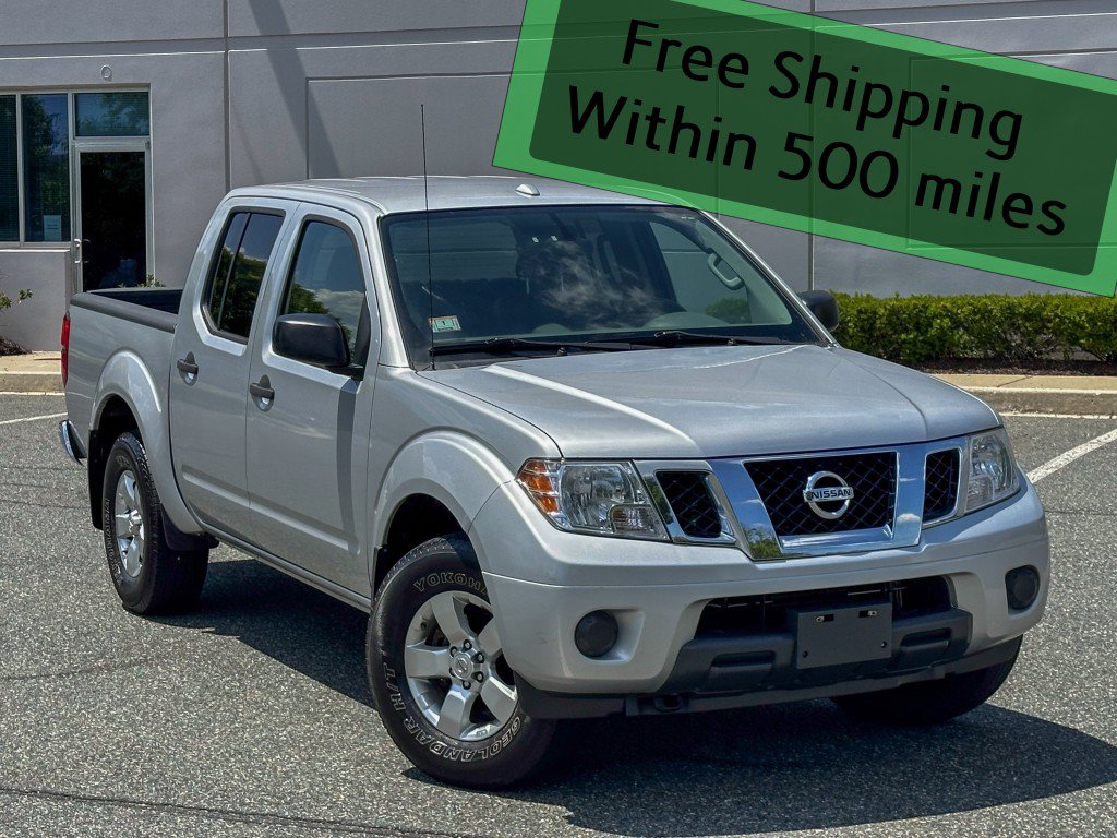 Used 2013 Nissan Frontier SV AWD/4WD image 2