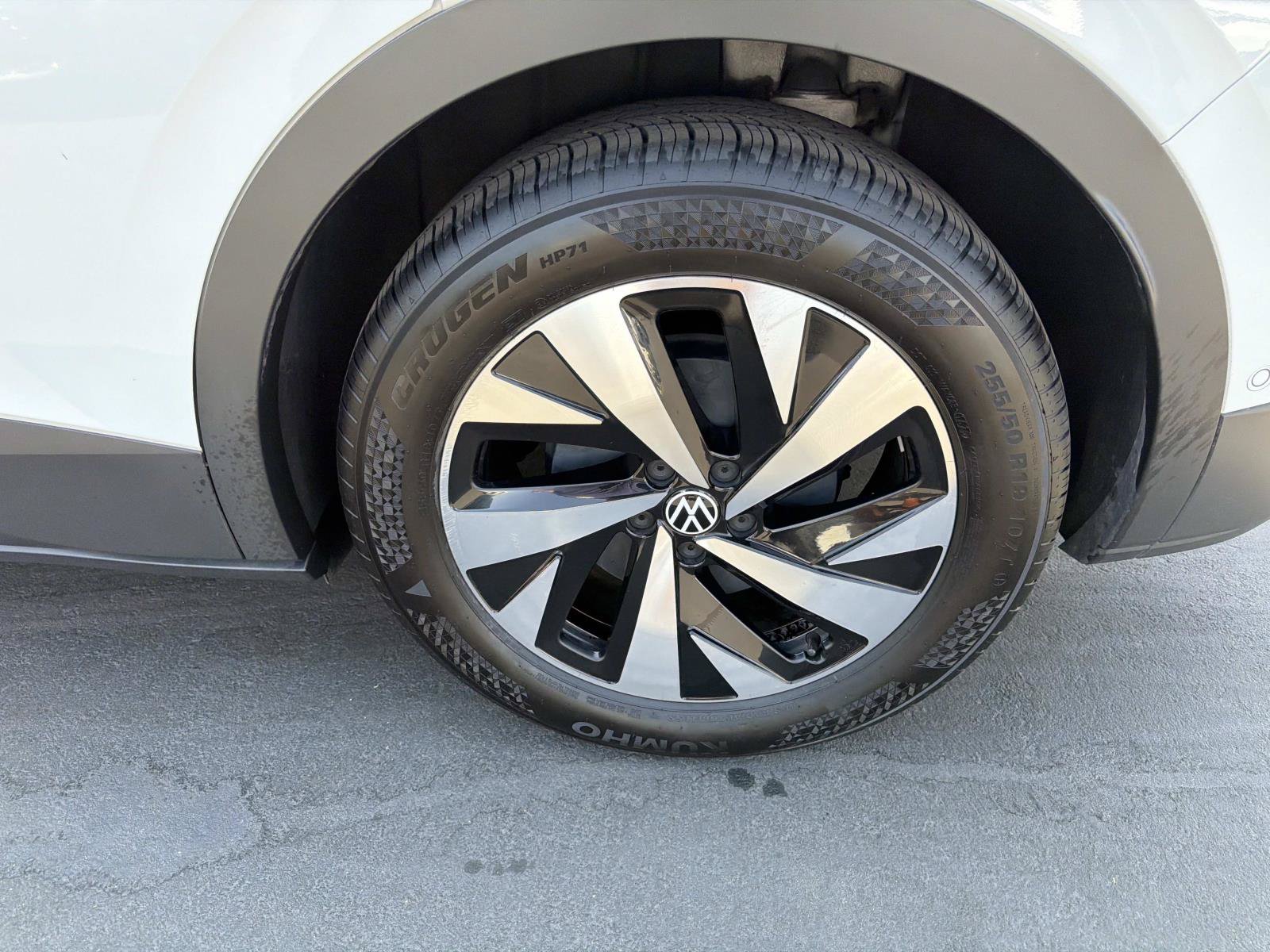 Certified 2023 Volkswagen ID.4 Pro AWD/4WD image 6