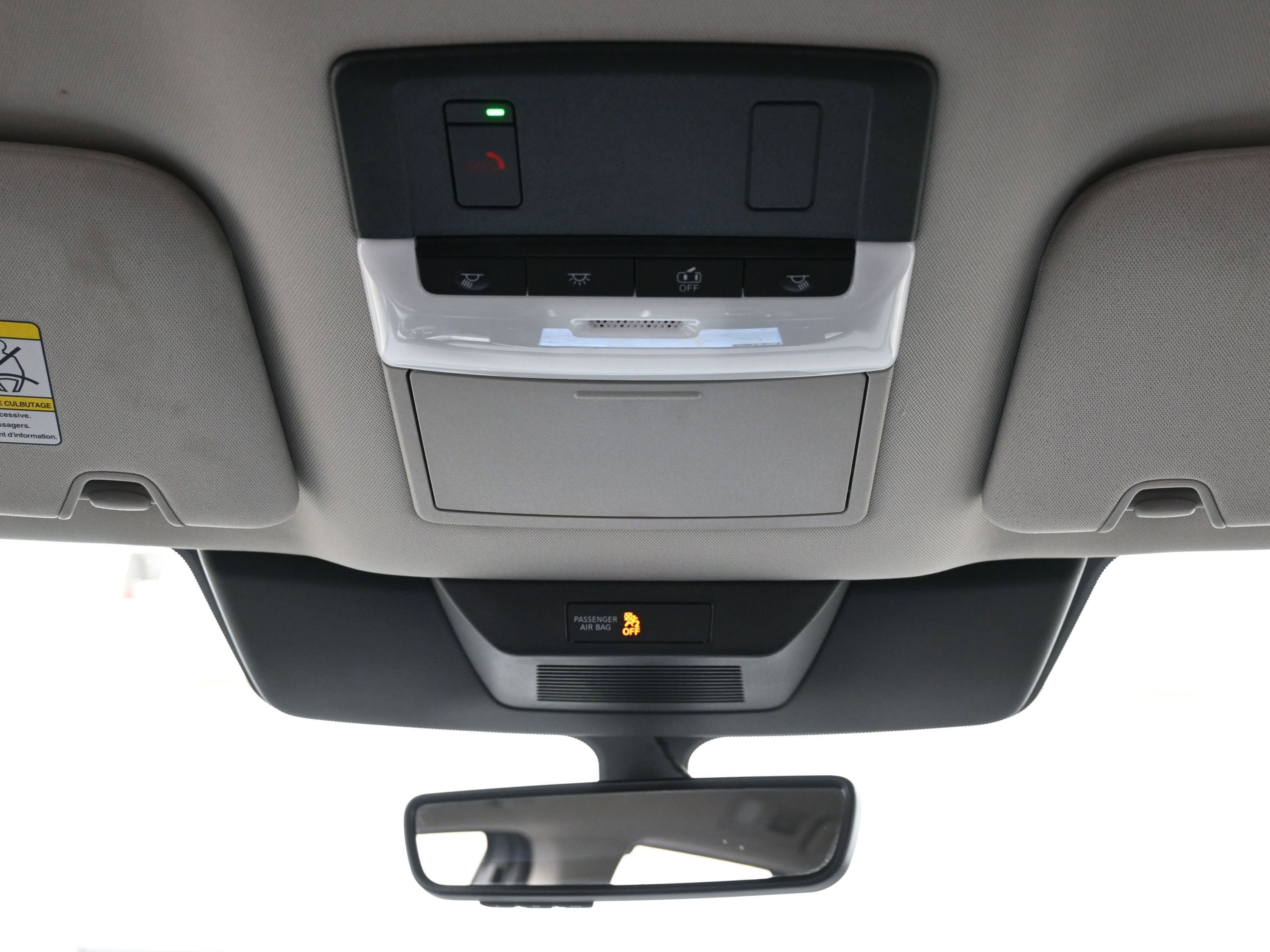 Used 2025 Nissan Pathfinder SL image 28