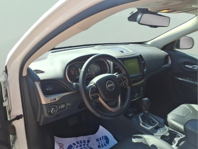 Used 2016 Jeep Cherokee Limited AWD/4WD image 14
