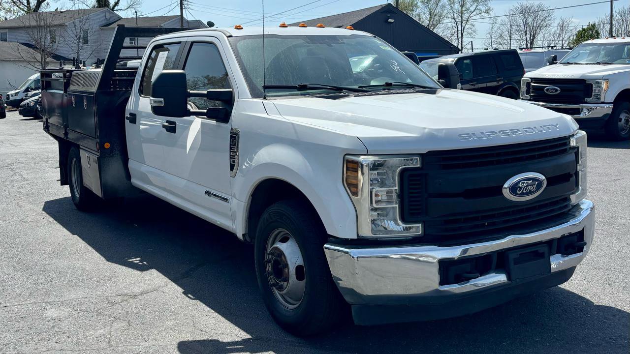 Used 2018 Ford F350 XL w/ Power Equipment Group RWD image 4