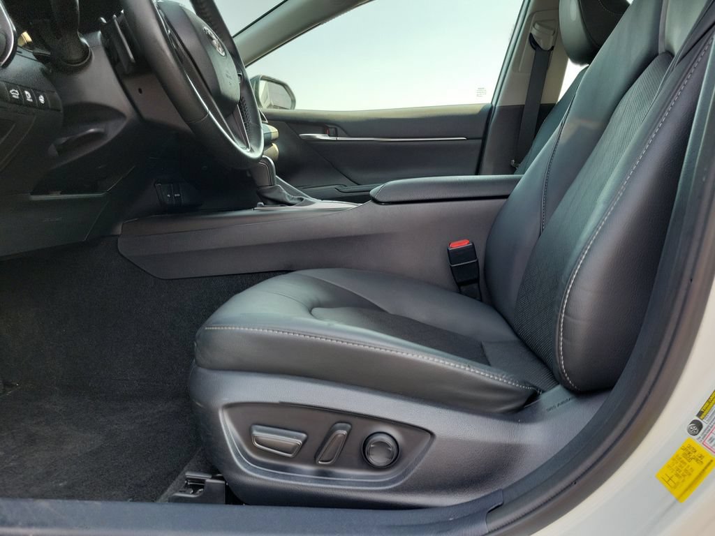 Used 2023 Toyota Camry XSE w/ Cold Weather Package FWD image 19