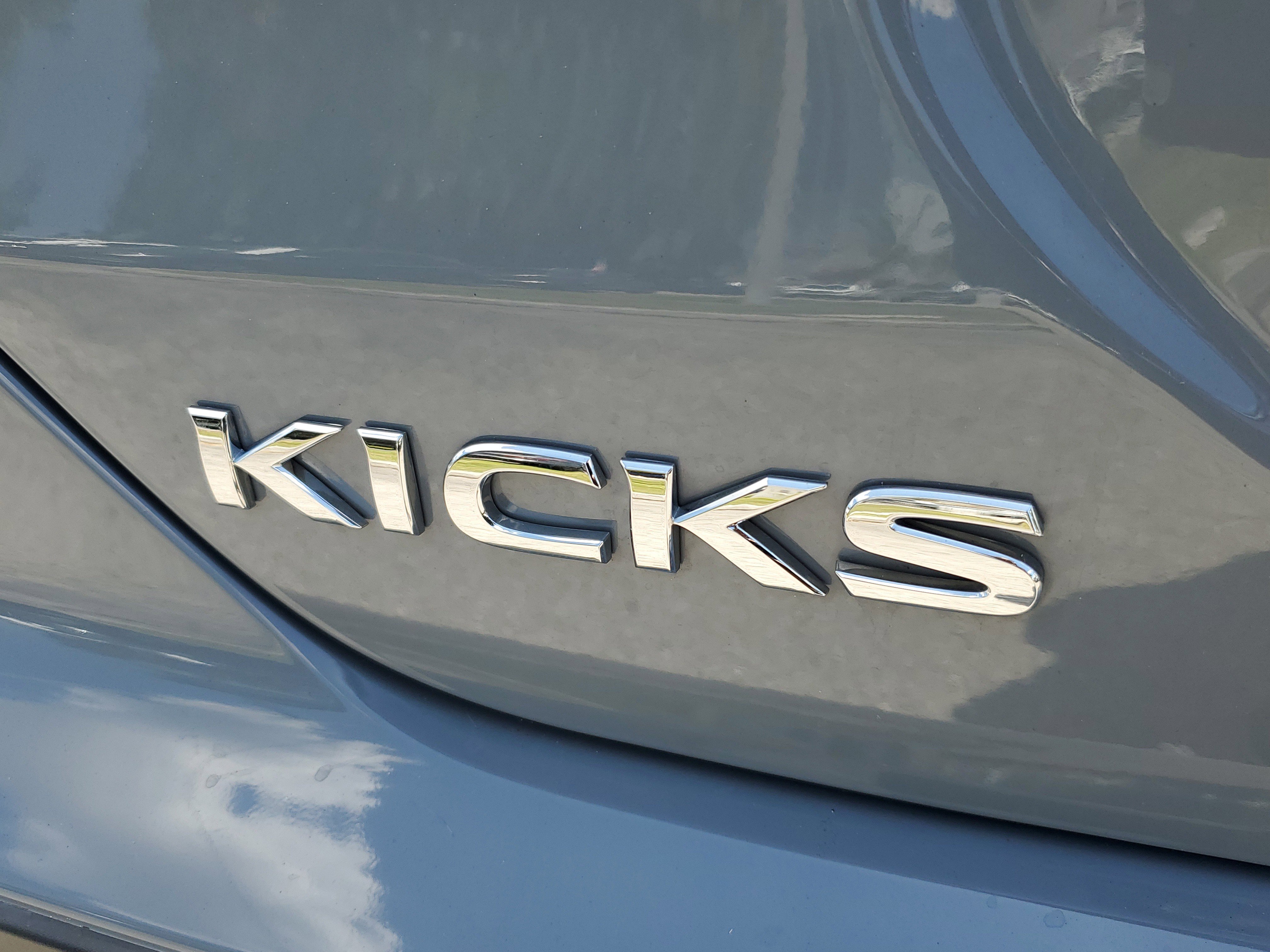 Certified 2023 Nissan Kicks SR image 29