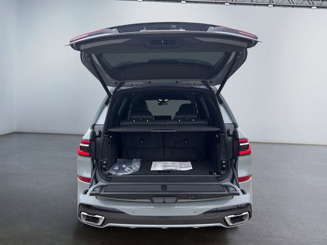 New 2026 BMW X7 xDrive40i w/ M Sport Package image 17