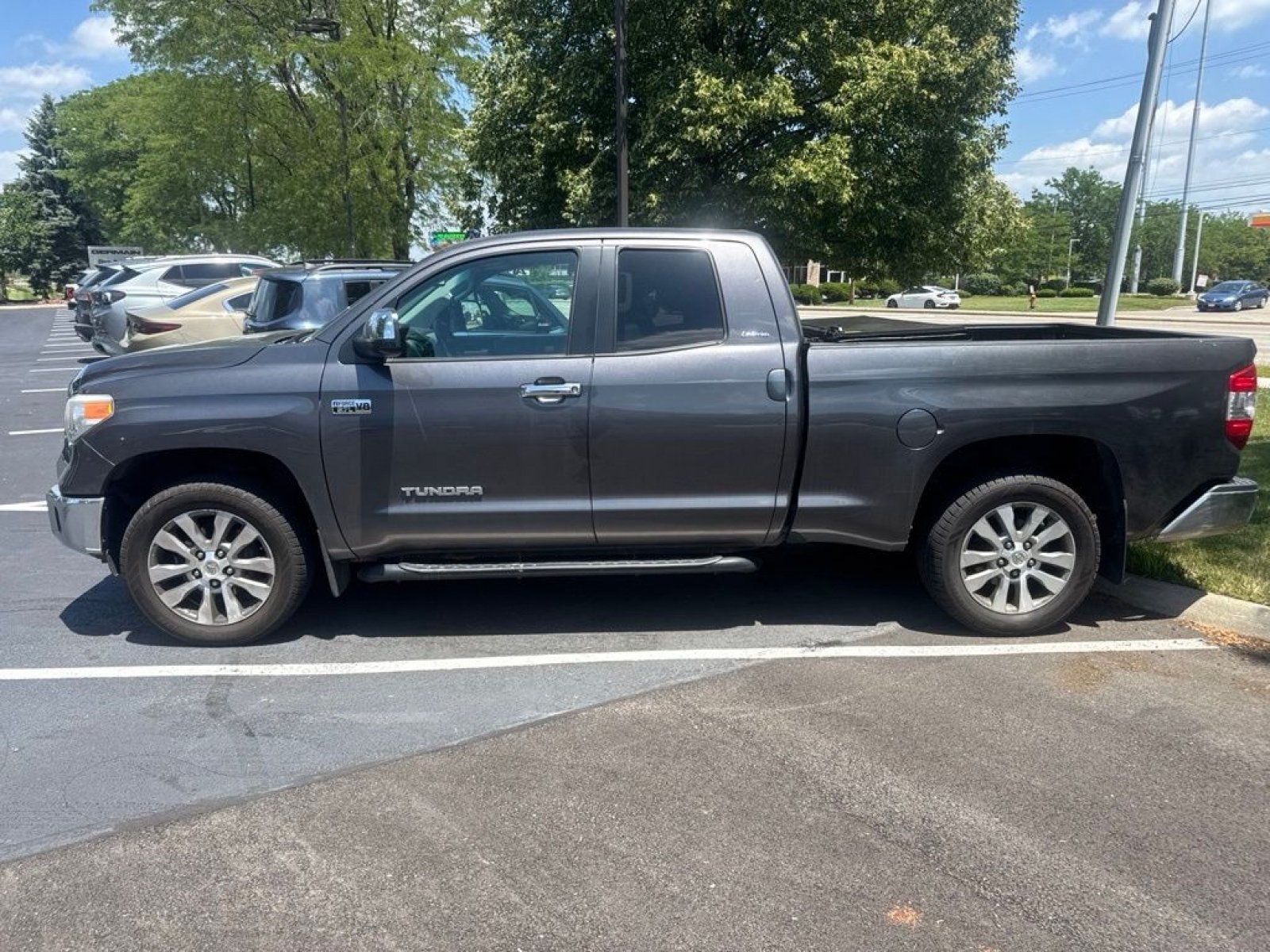 Used 2015 Toyota Tundra Limited AWD/4WD image 3