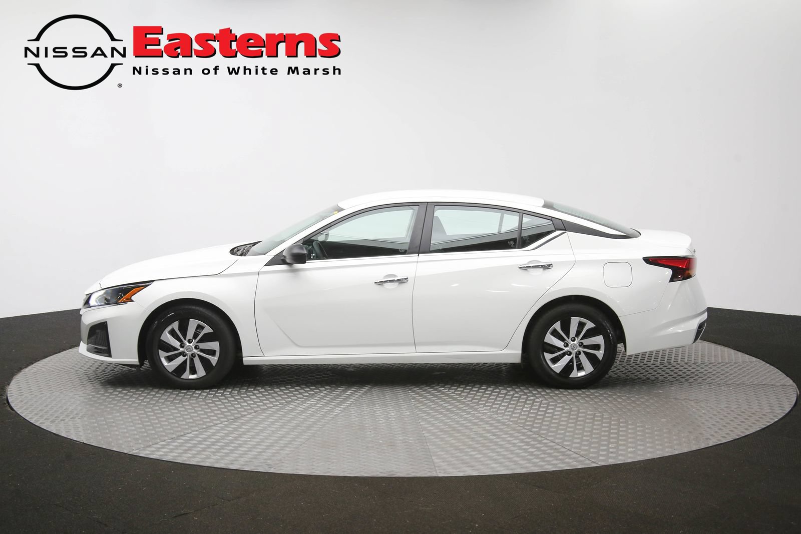 Used 2024 Nissan Altima 2.5 S FWD image 58
