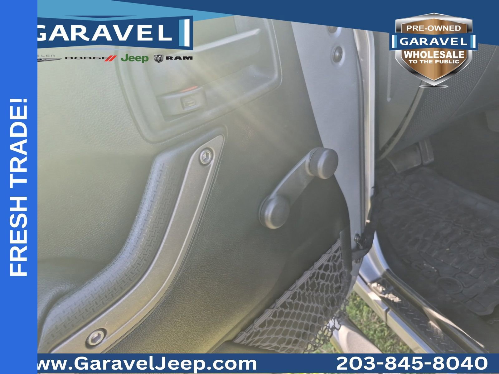 Used 2018 Jeep Wrangler Sport AWD/4WD image 13