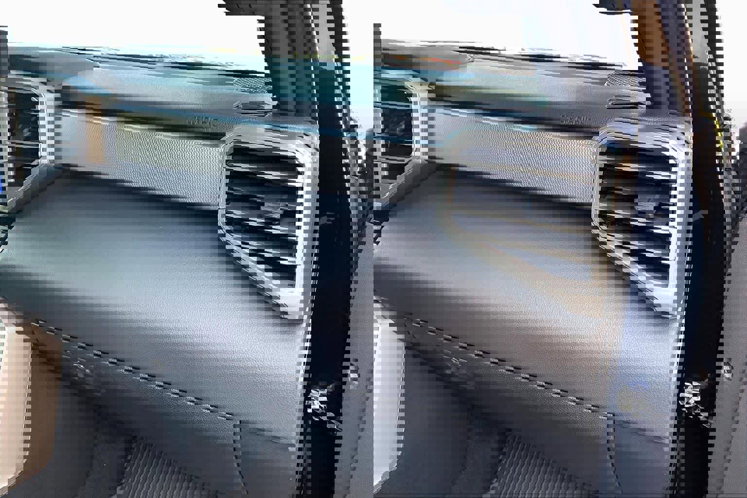 Used 2025 Toyota Tundra Limited image 17