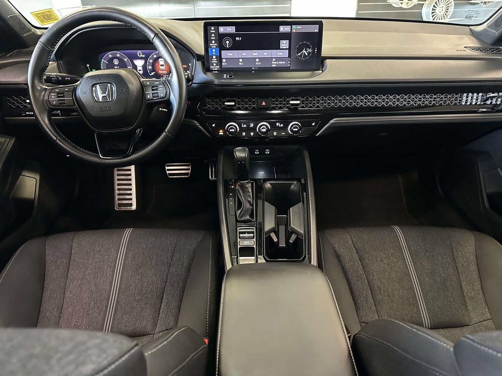 Used 2025 Honda Accord Sport image 16