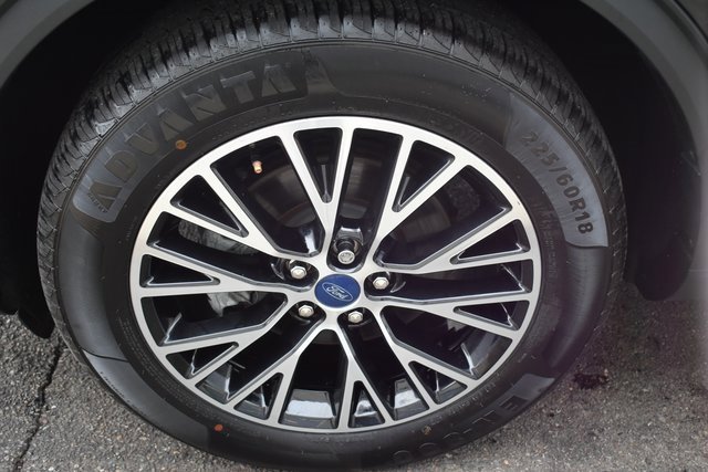 Used 2022 Ford Escape SE w/ Cold Weather Package image 49