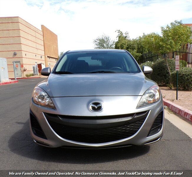 Used 2011 MAZDA MAZDA3 i Touring FWD image 2