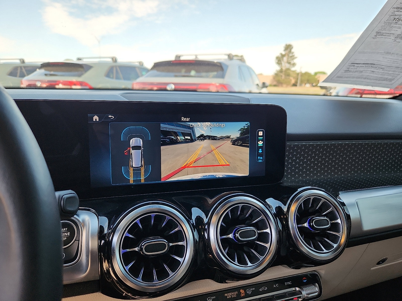 Used 2024 Mercedes-Benz GLB 250 4MATIC image 18