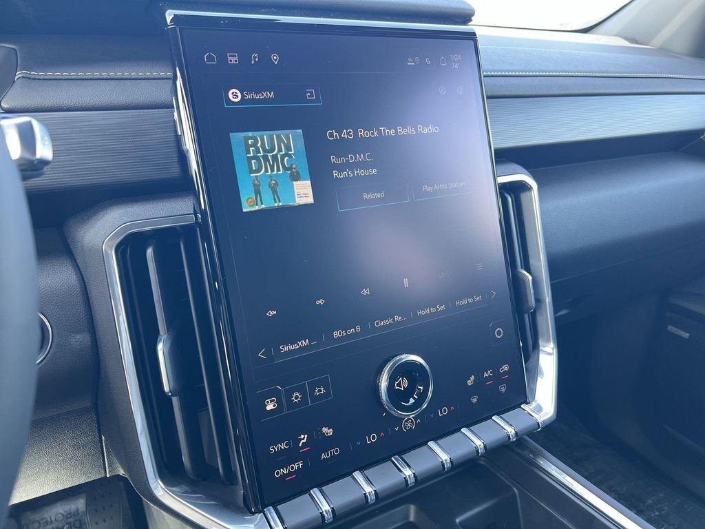 New 2026 GMC Acadia Elevation image 16