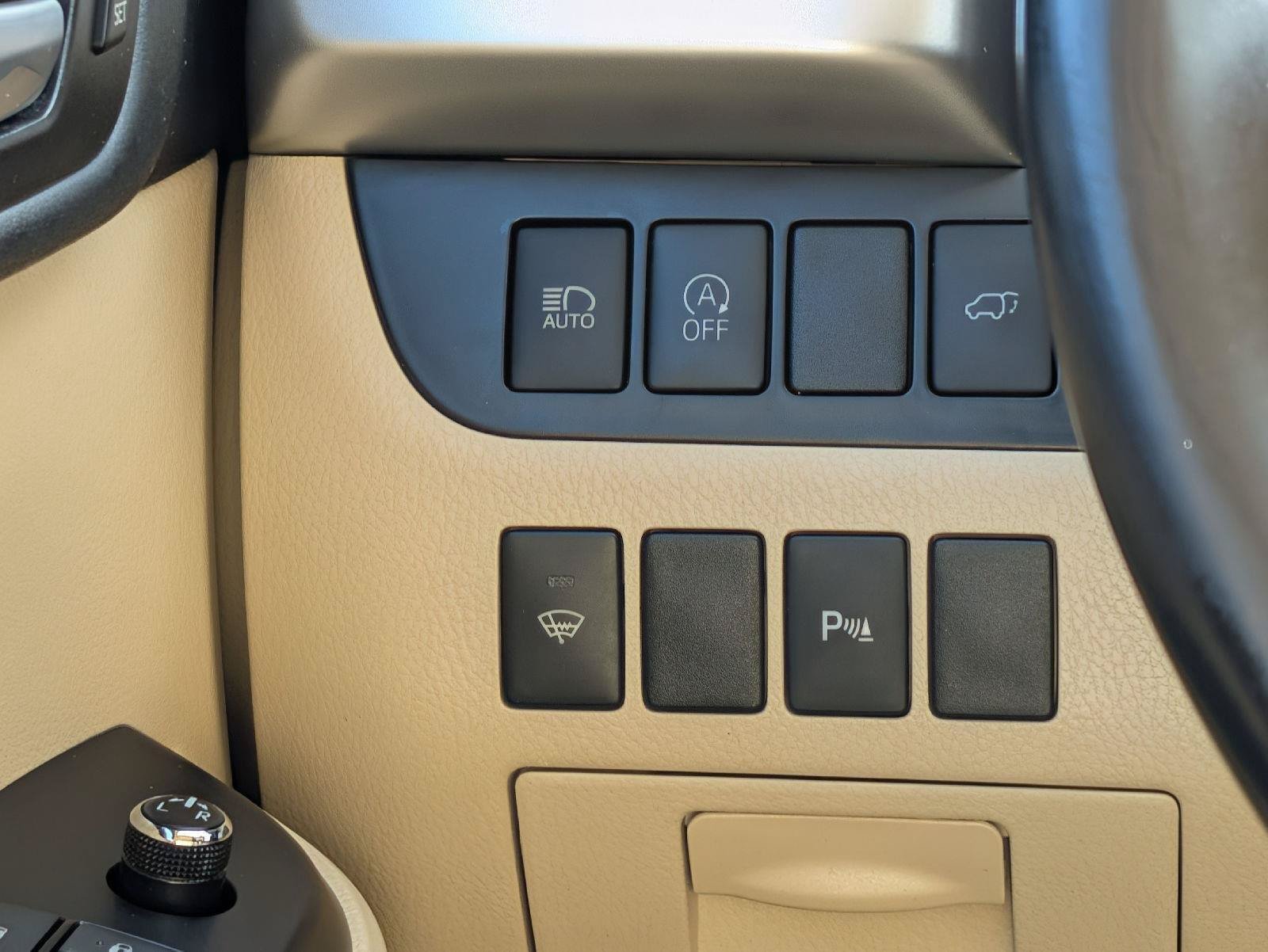 Used 2019 Toyota Highlander Limited AWD/4WD image 16