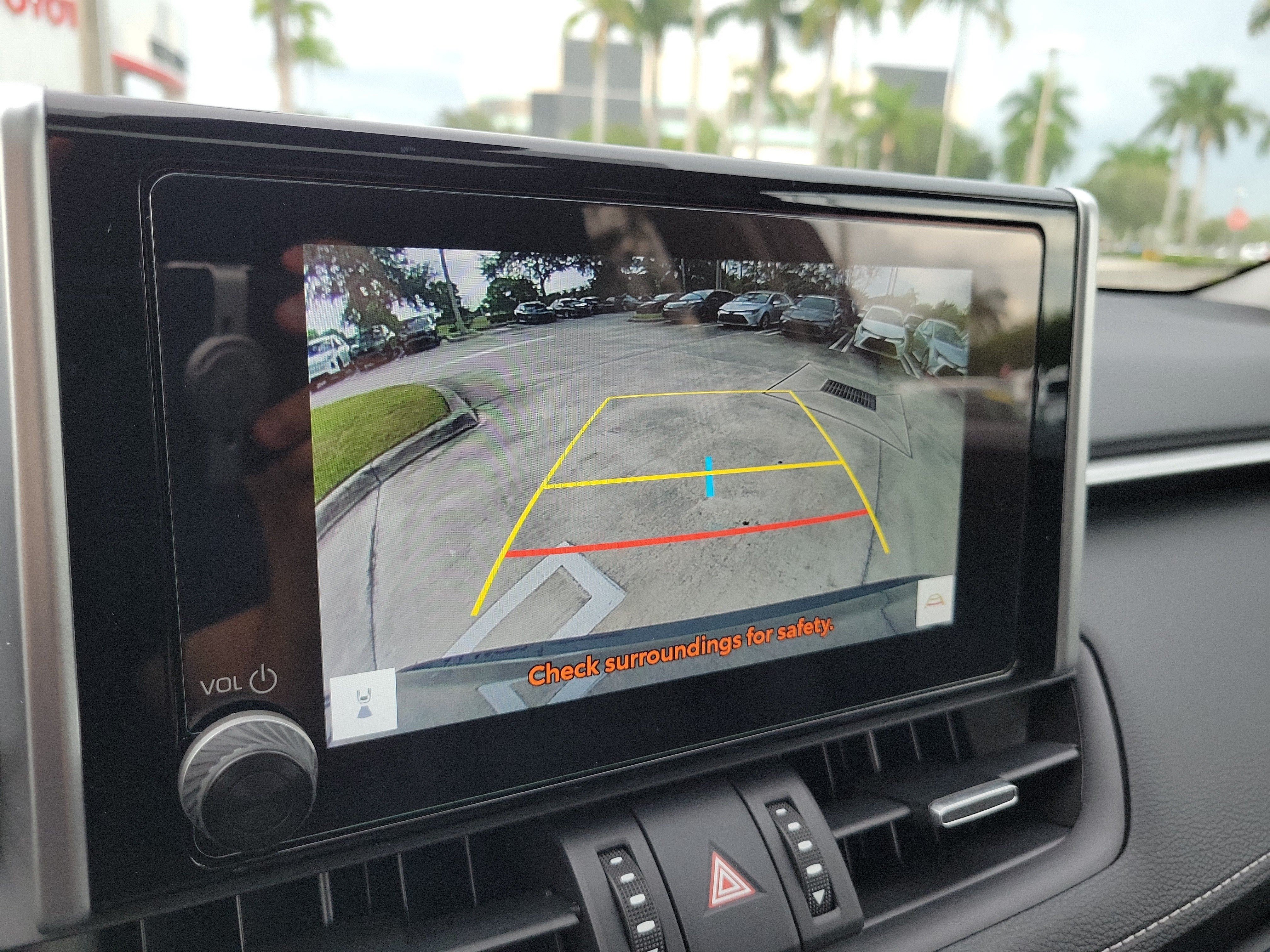 Used 2025 Toyota RAV4 XLE Premium FWD image 33