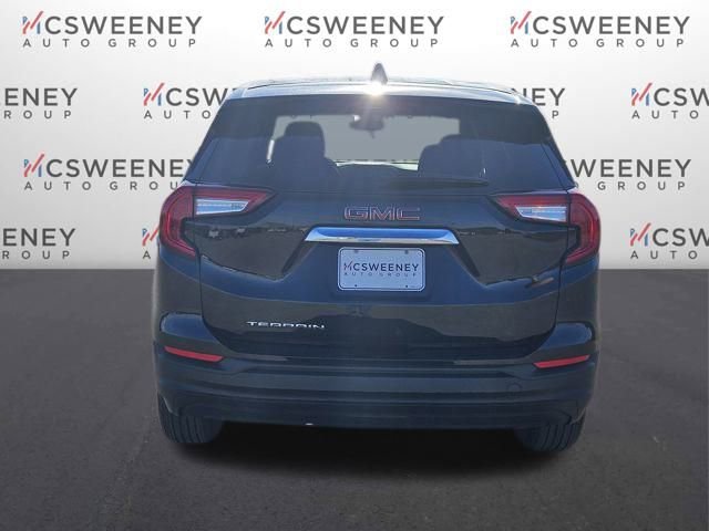 Used 2024 GMC Terrain SLE image 4