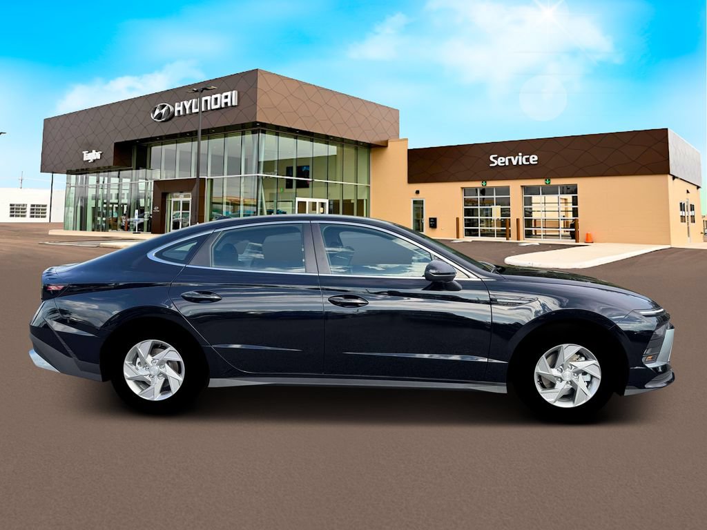 New 2026 Hyundai Sonata SE FWD image 9