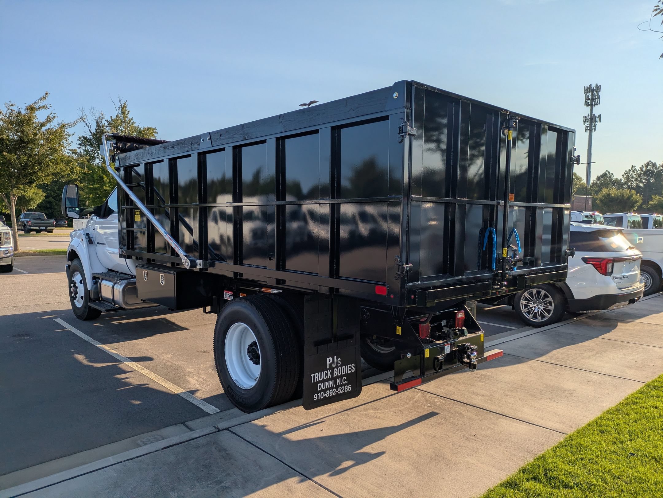 New 2027 Ford F750 2WD Regular Cab Super Duty image 5
