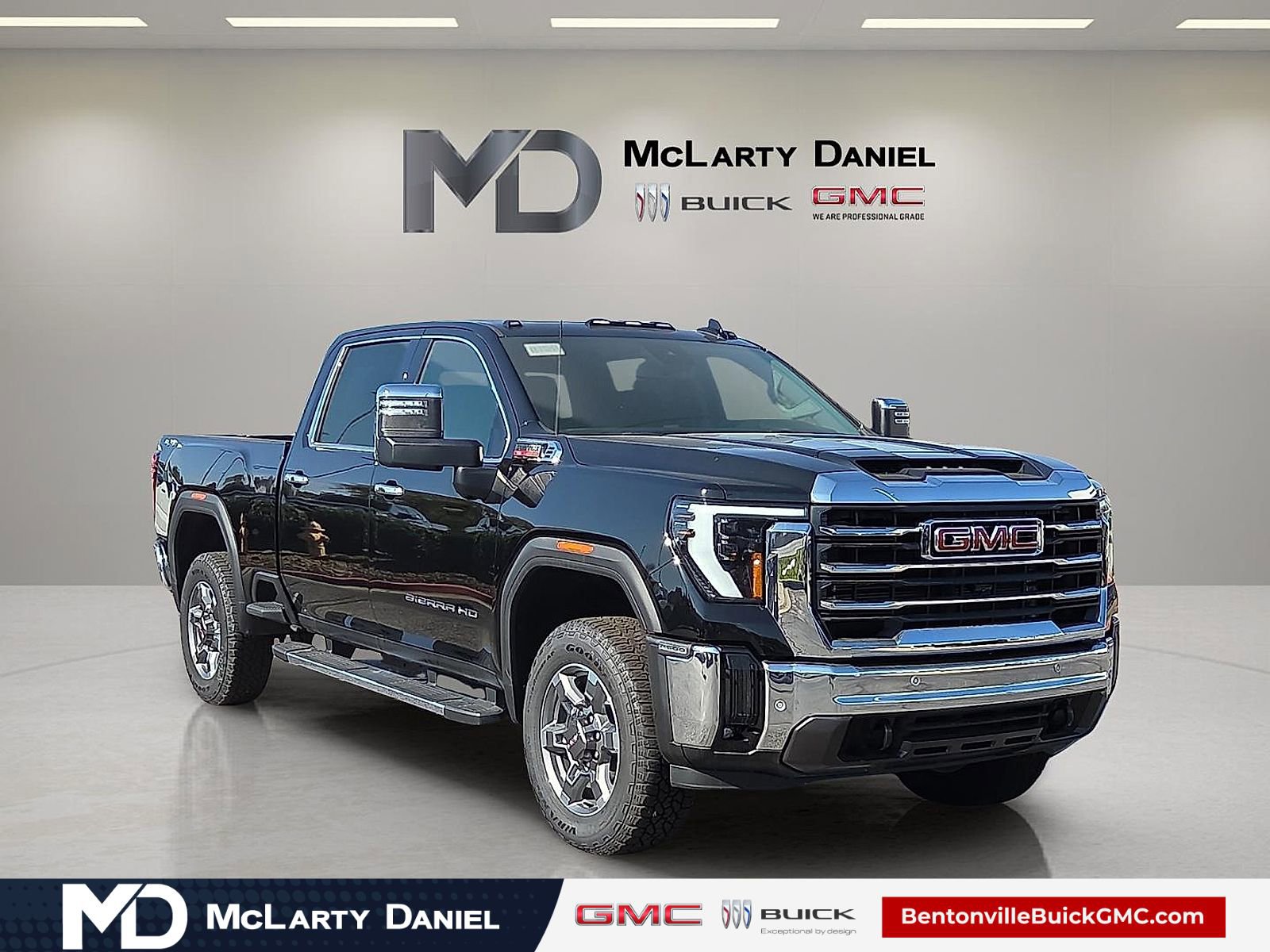 New 2025 GMC Sierra 2500 SLT w/ SLT Convenience Package AWD/4WD image 1