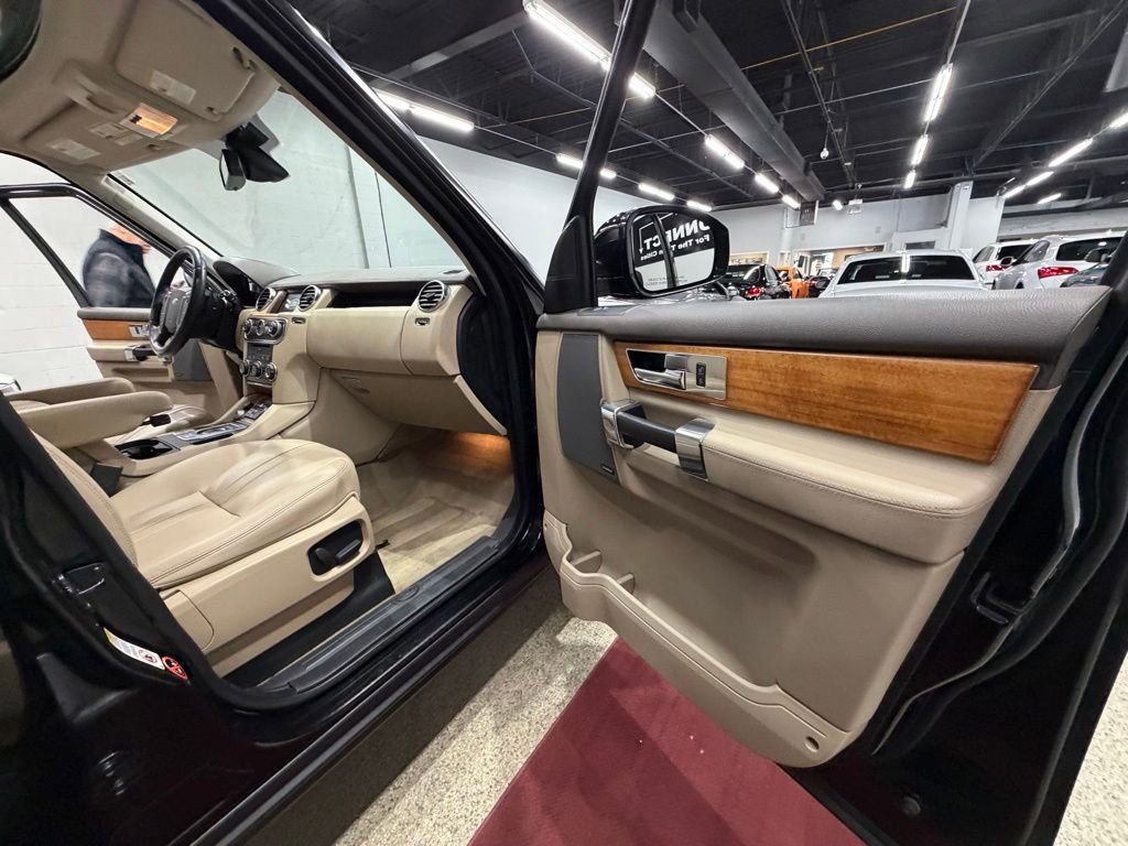 Used 2014 Land Rover LR4 HSE image 38