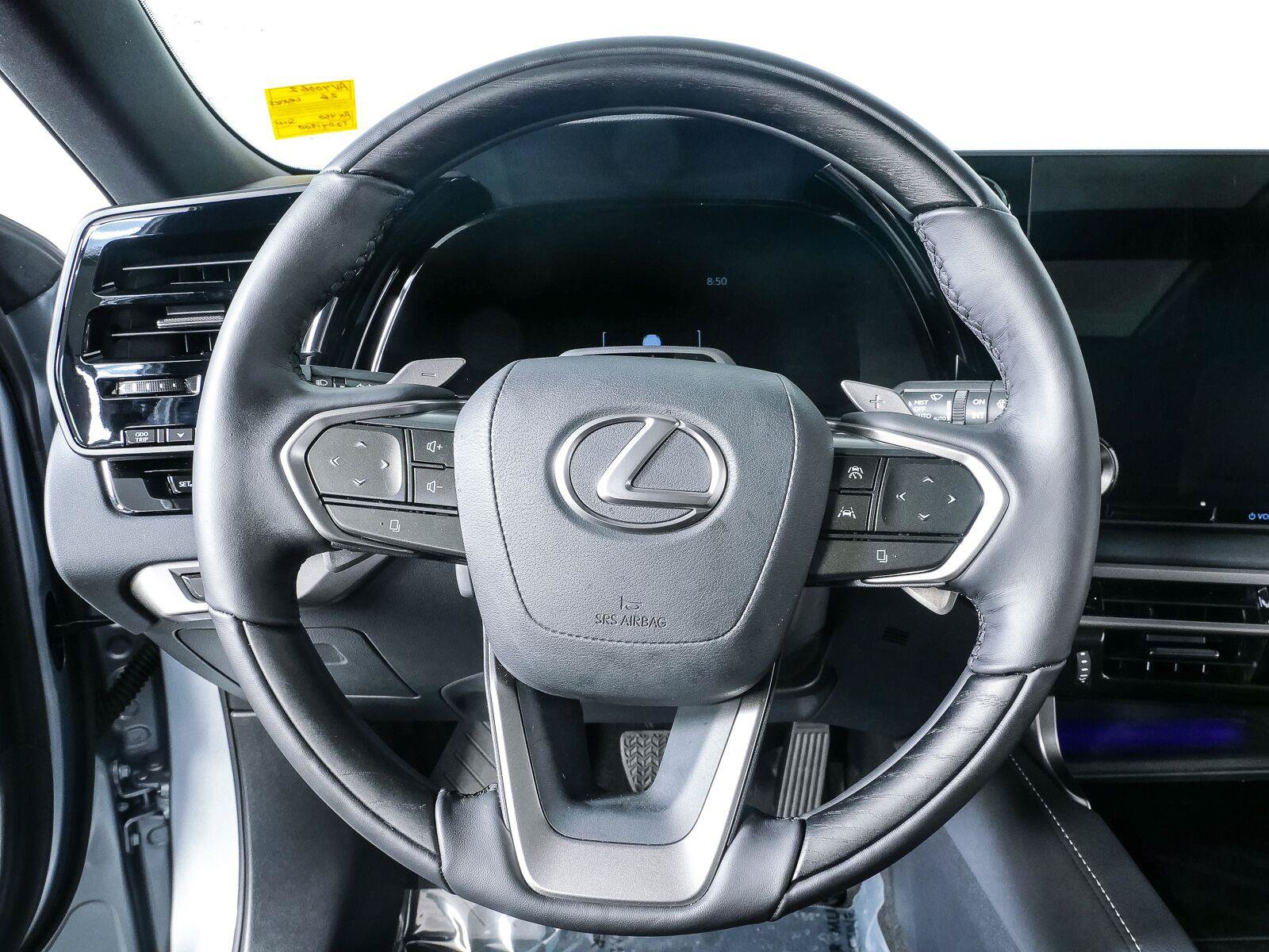 Used 2026 Lexus RX 450h AWD w/ Convenience Package image 10