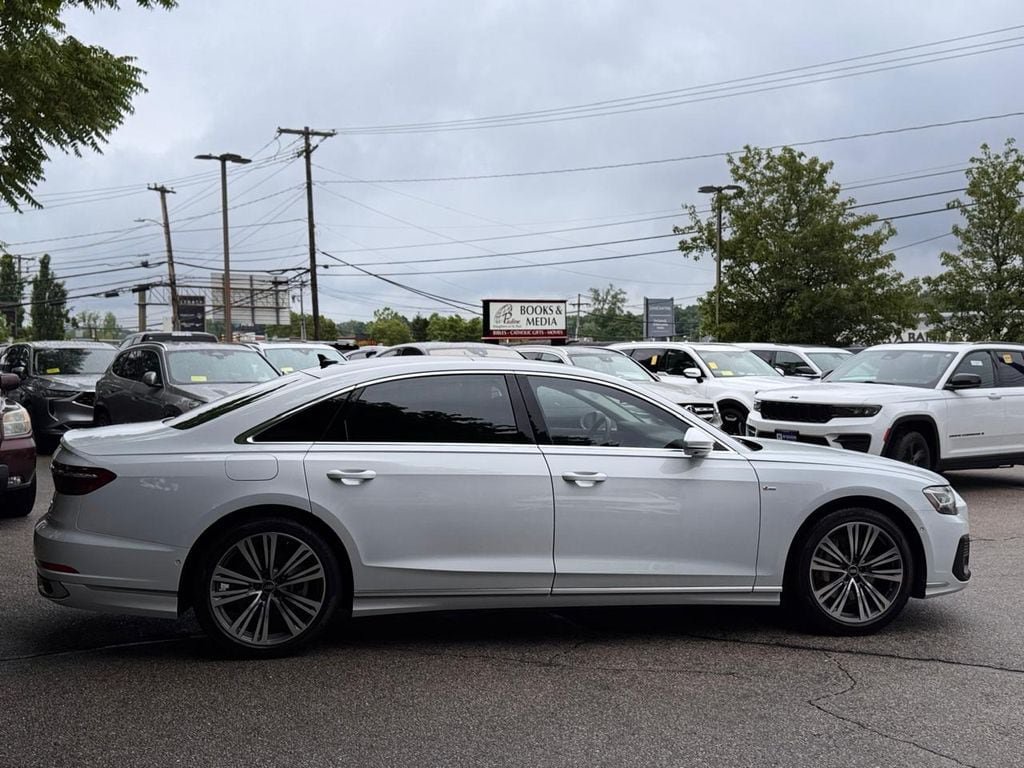 Used 2023 Audi A8 L 3.0T AWD/4WD image 7