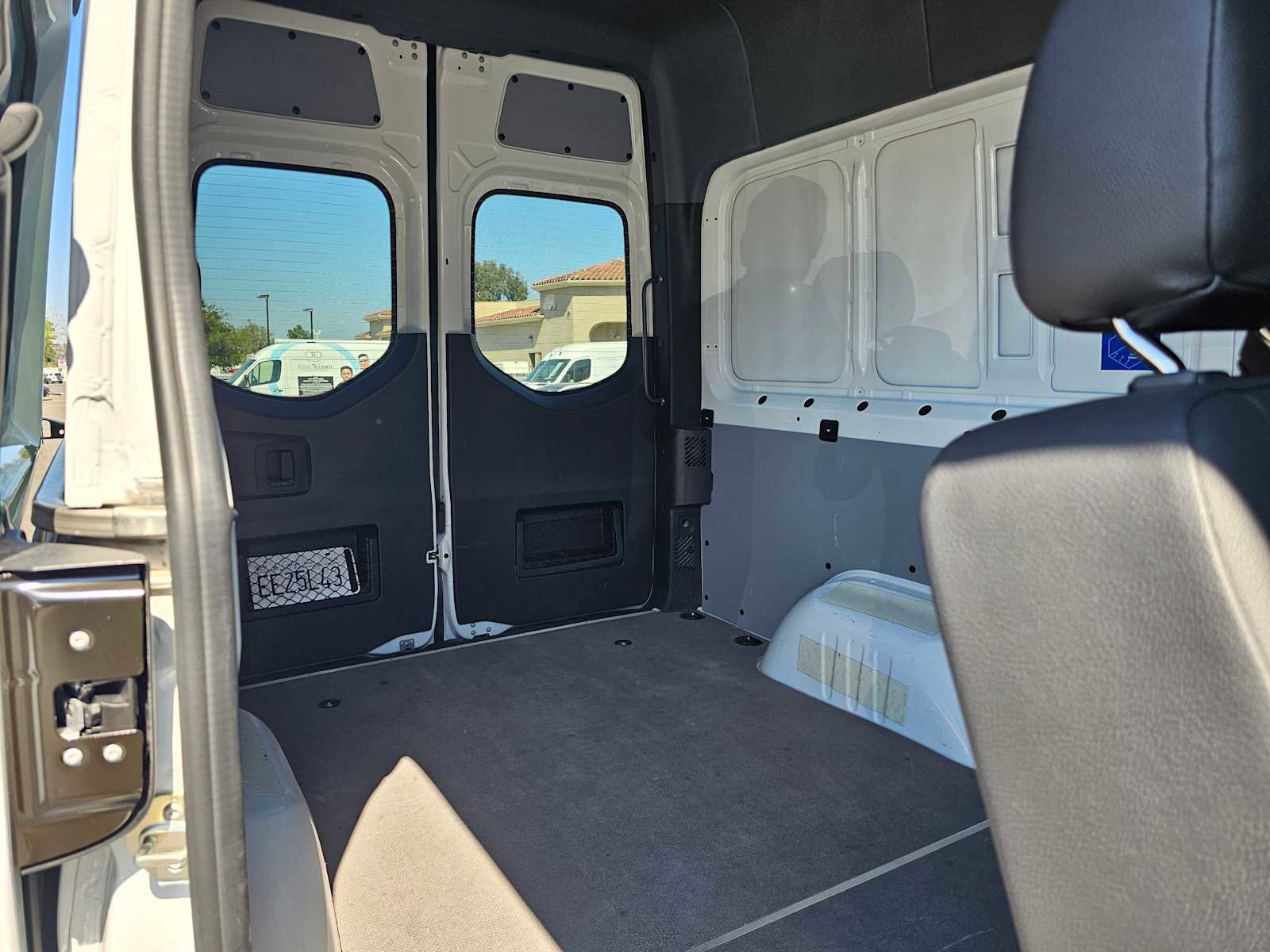 Used 2025 Mercedes-Benz Sprinter 2500 image 13