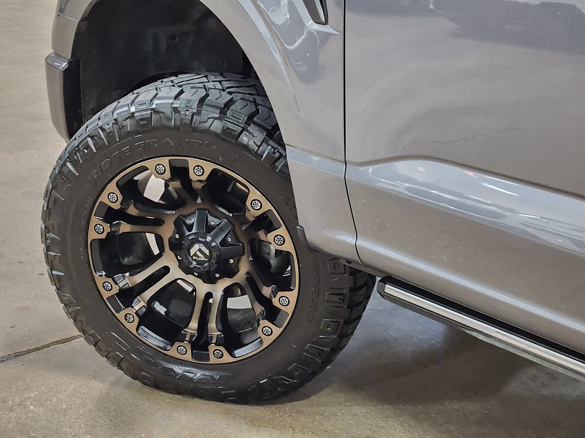 Used 2021 Ford F150 Lariat w/ Equipment Group 502A High AWD/4WD image 23