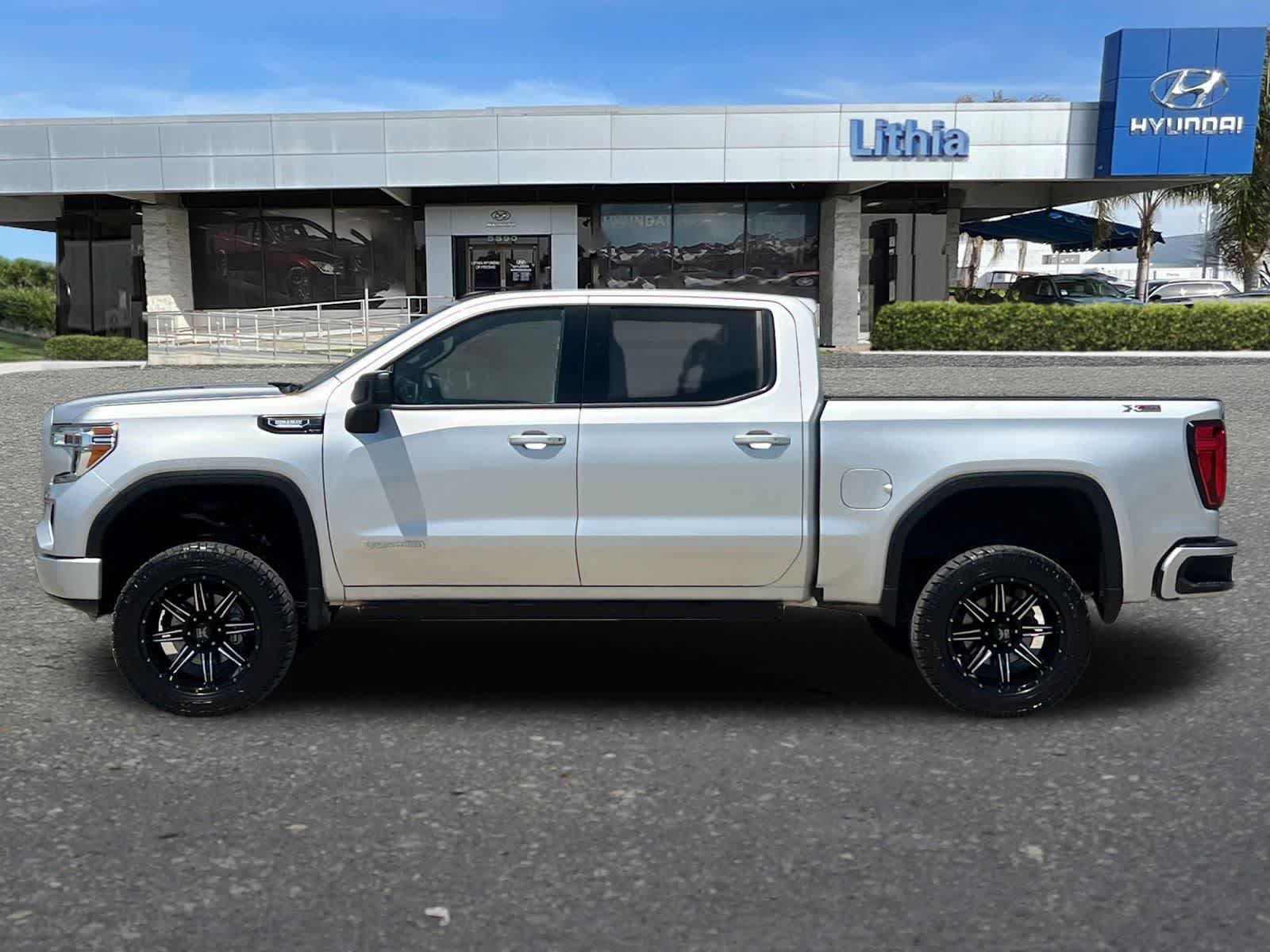 Used 2020 GMC Sierra 1500 Elevation w/ Elevation Value Package AWD/4WD image 6