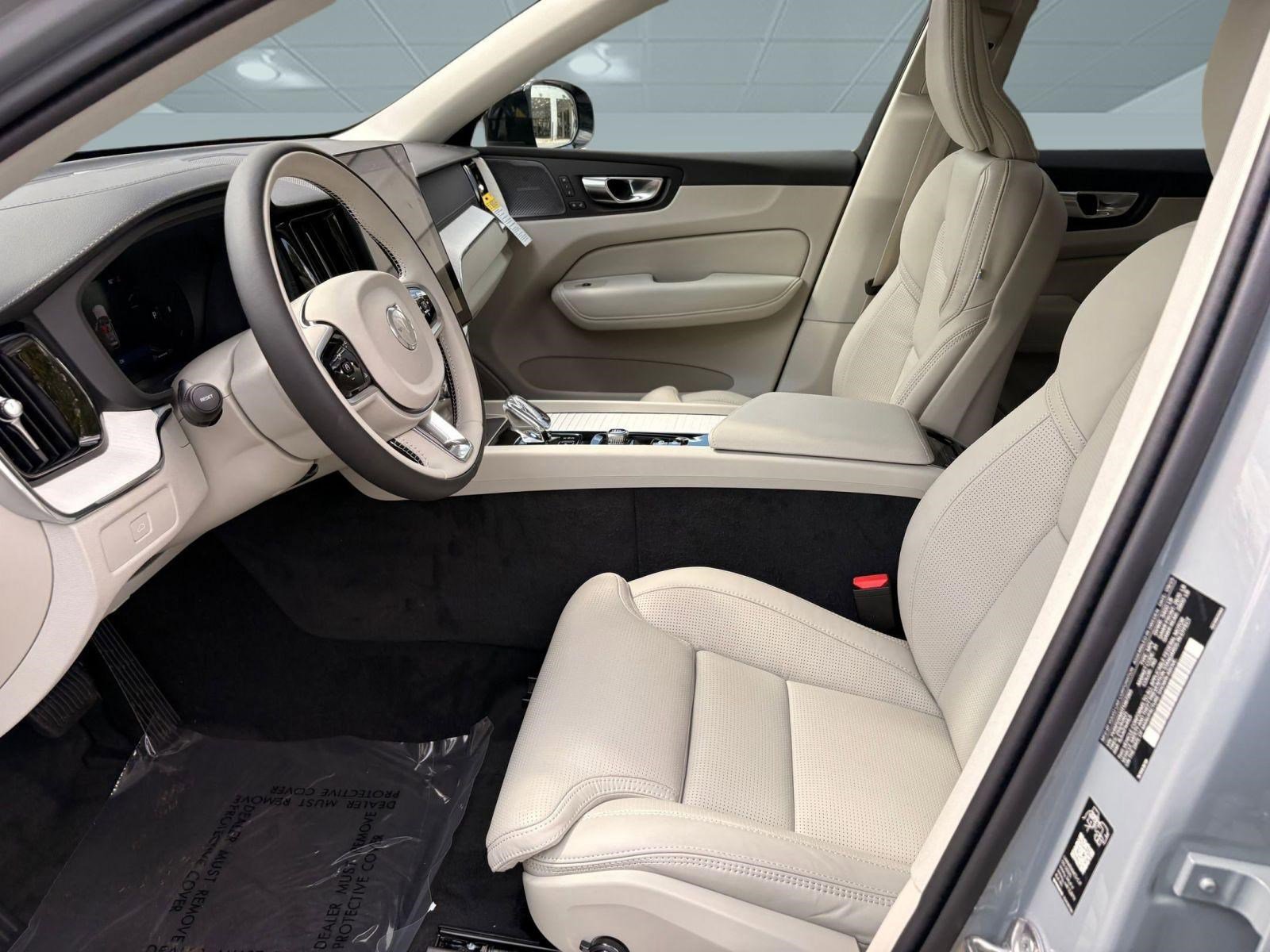 New 2026 Volvo XC60 B5 Ultra w/ Climate Package image 5