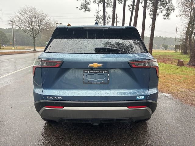 Used 2025 Chevrolet Equinox LT image 4