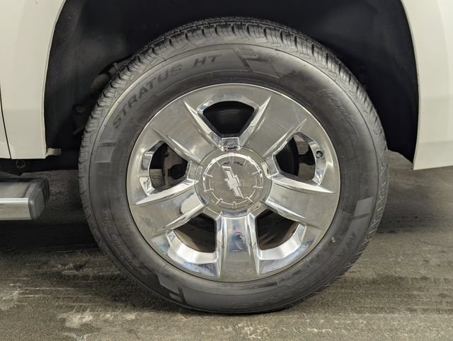 Used 2017 Chevrolet Suburban Premier AWD/4WD image 11