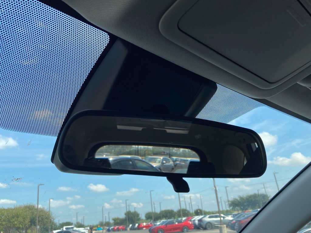 Certified 2025 Toyota RAV4 XLE FWD image 28
