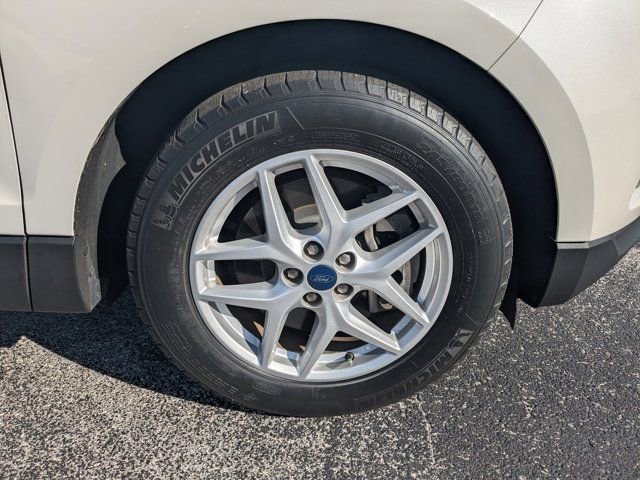 Certified 2021 Ford Edge SEL w/ Convenience Package image 13