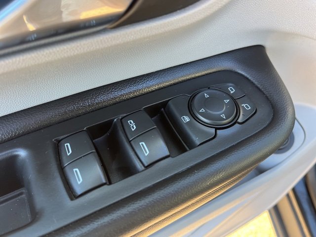 Used 2024 GMC Terrain SLT image 11