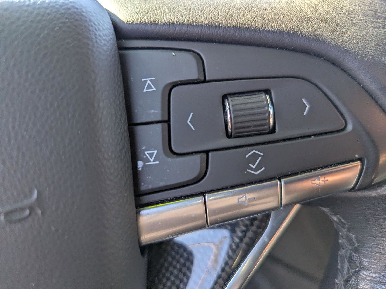 Used 2023 Cadillac XT6 Sport image 21