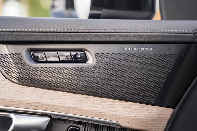 New 2026 Volvo XC90 B6 Ultra image 35