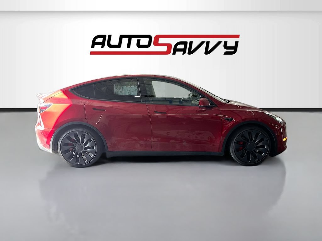 Used 2024 Tesla Model Y Performance AWD/4WD image 8