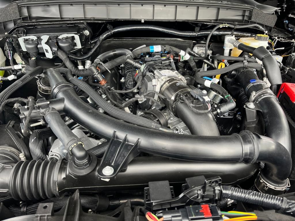 New 2025 Ford Bronco Badlands w/ Sasquatch Package image 3