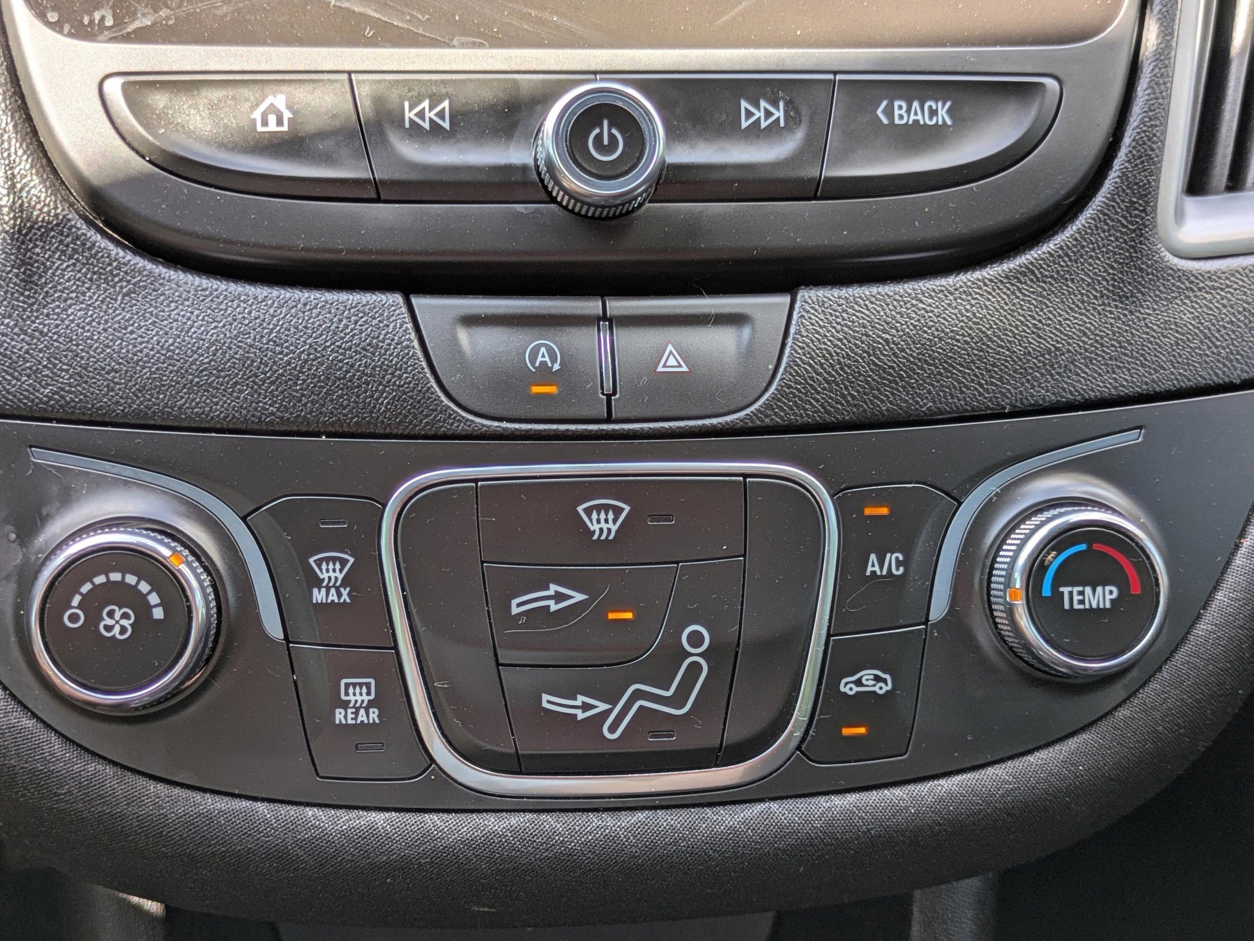 Used 2023 Chevrolet Malibu RS FWD image 19
