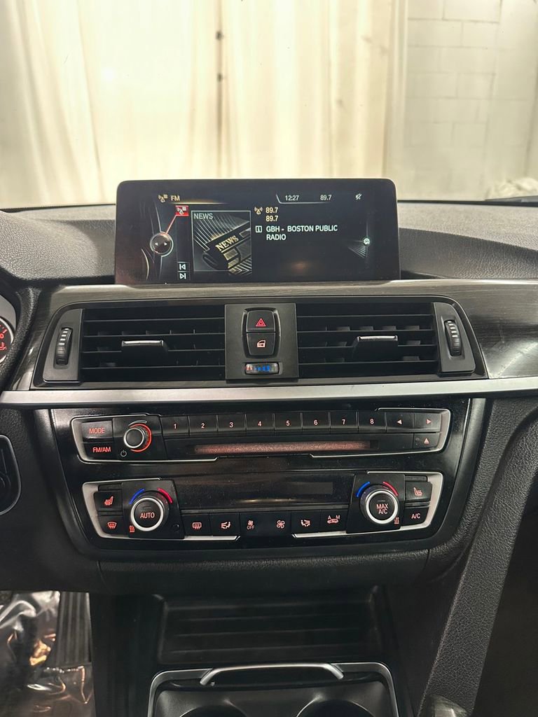 Used 2016 BMW 428i xDrive Convertible image 21