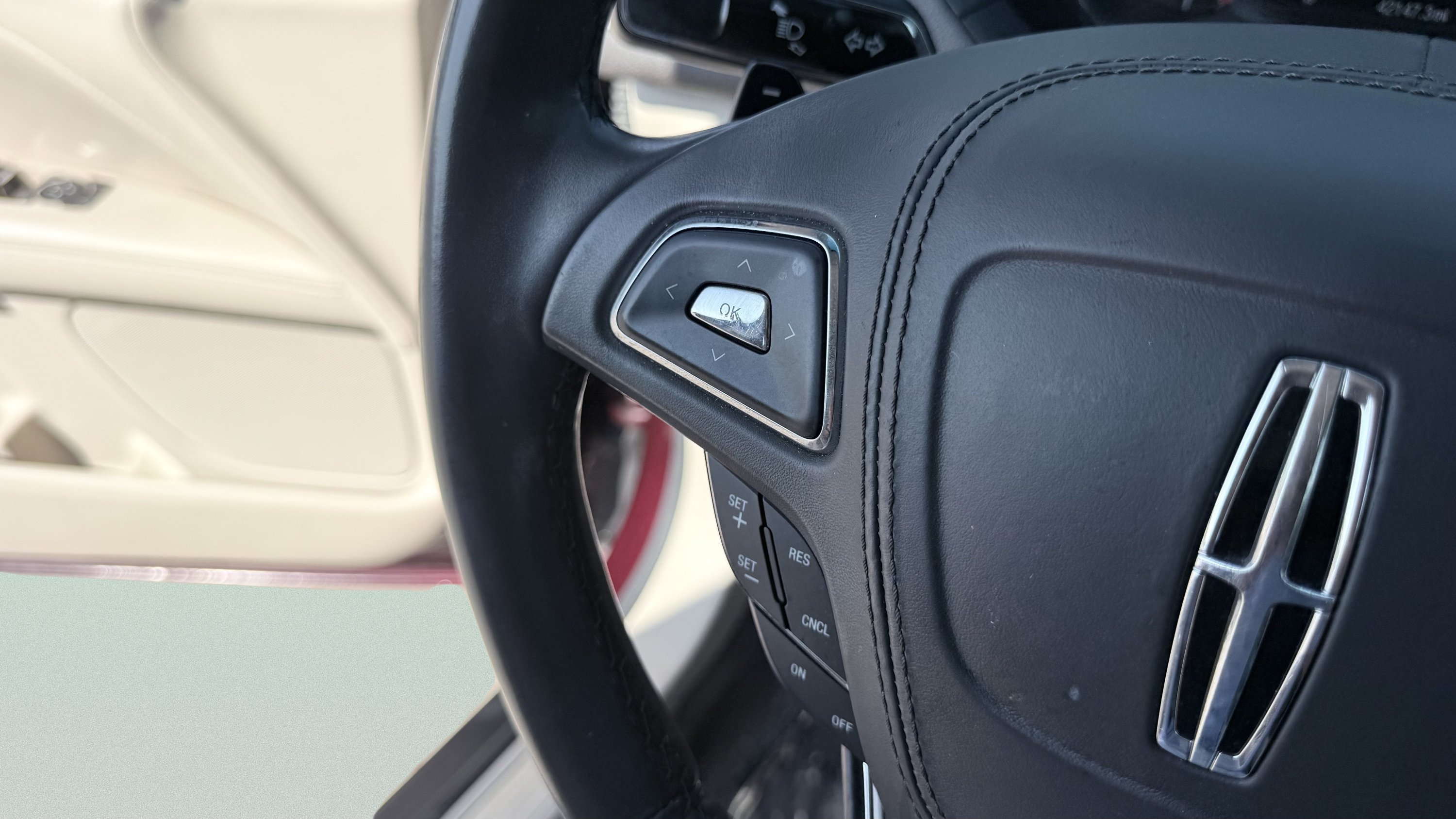 Used 2017 Lincoln MKZ Reserve FWD image 54