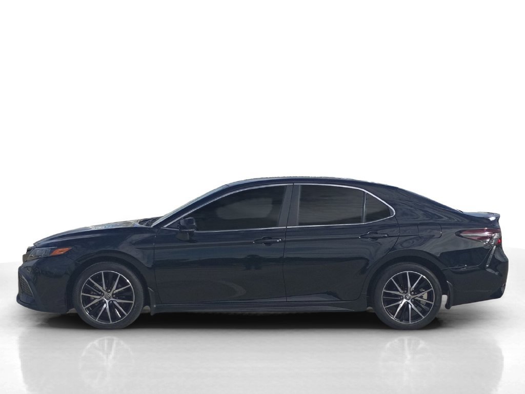Used 2024 Toyota Camry SE FWD image 9