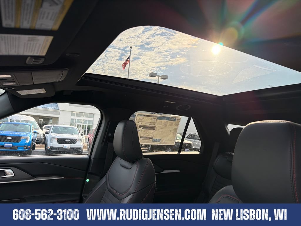 New 2026 Ford Explorer ST-Line w/ ST-Line Street Pack AWD/4WD image 24