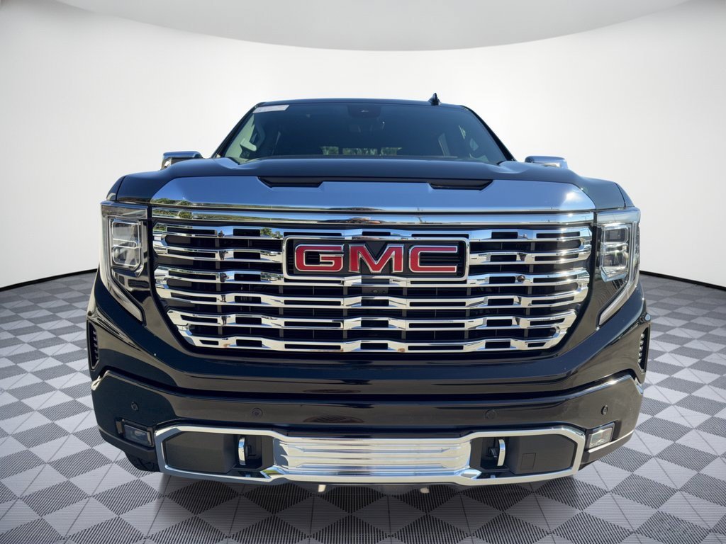 Used 2025 GMC Sierra 1500 Denali AWD/4WD image 6