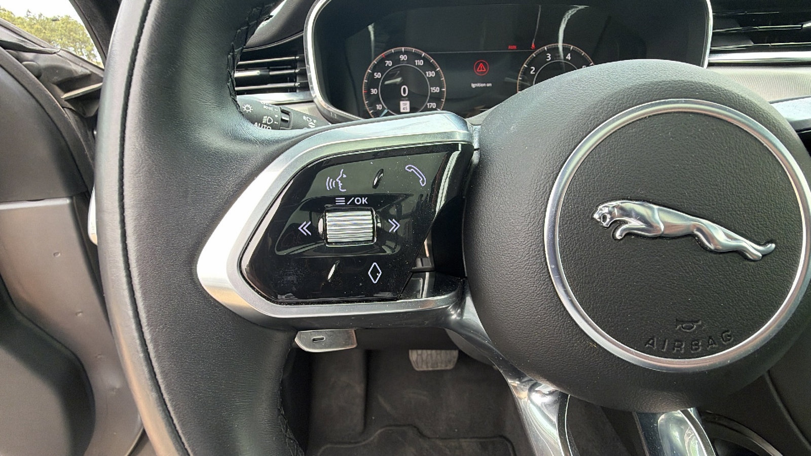 Used 2024 Jaguar F-PACE R-Dynamic S AWD/4WD image 27