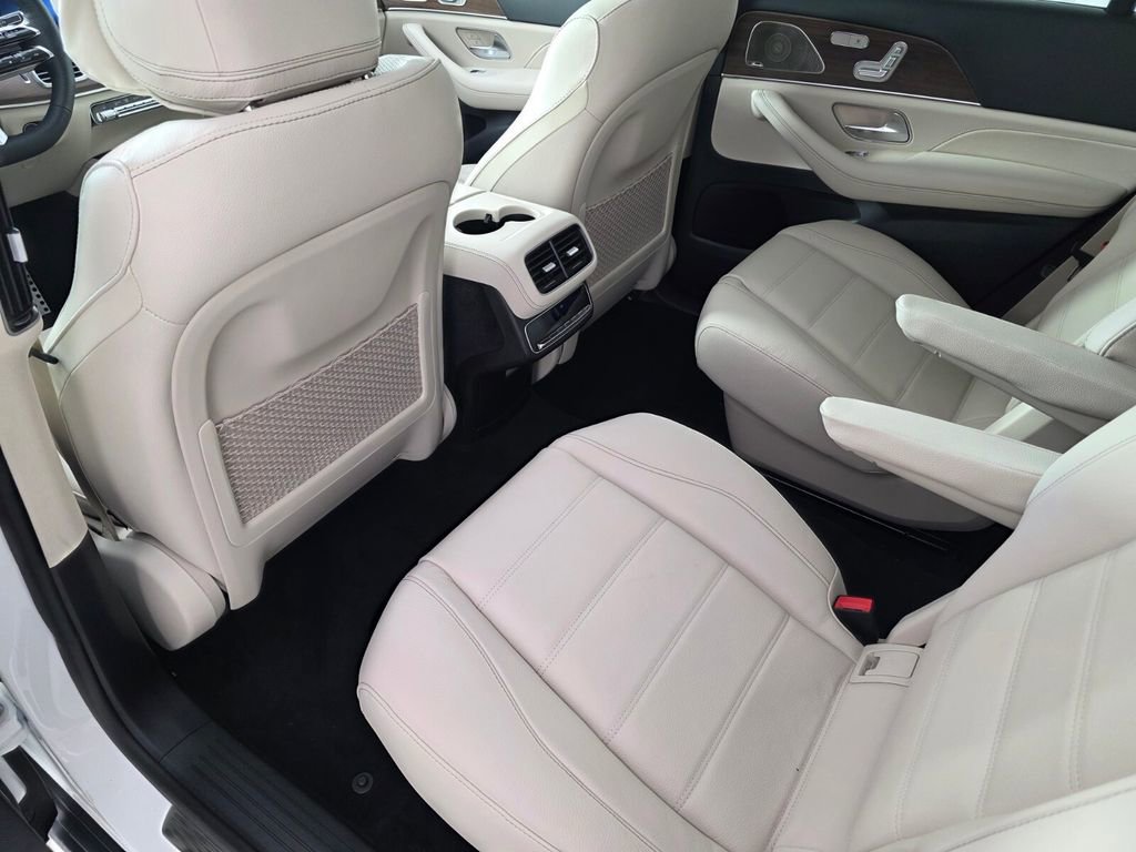 New 2026 Mercedes-Benz GLS 450 4MATIC image 12