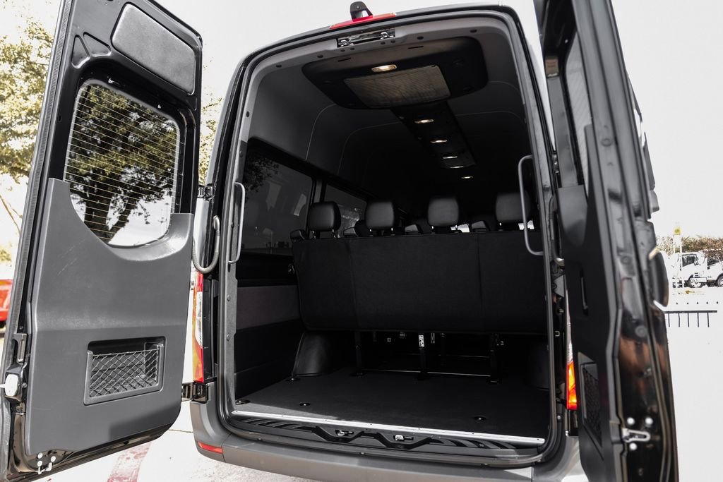Used 2025 Mercedes-Benz Sprinter 2500 w/ Dashboard Charging Package image 53