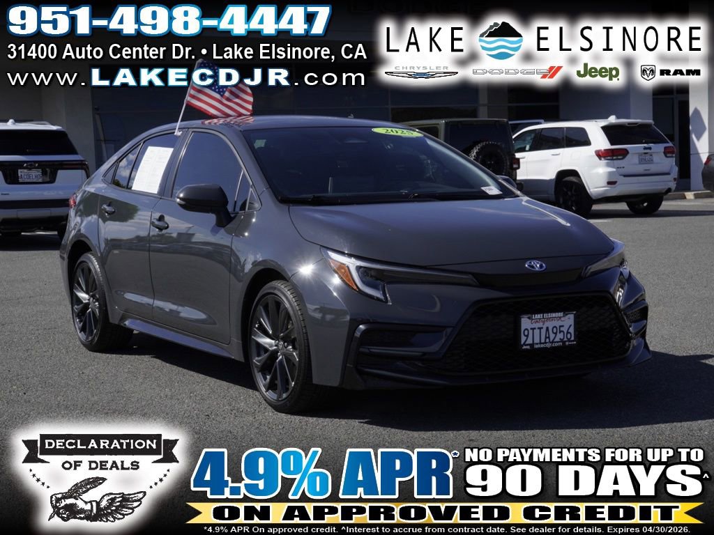 Used 2025 Toyota Corolla SE w/ SE Premium Package